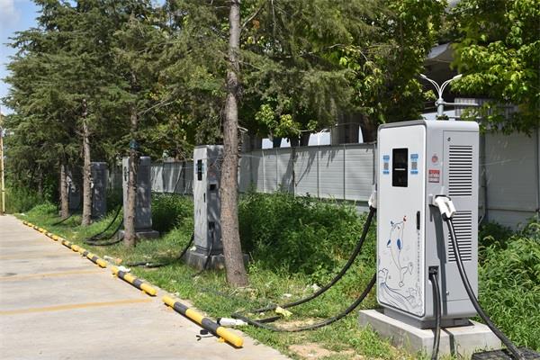 充电桩：驶向智能化、网联化与车网协同的未来引擎